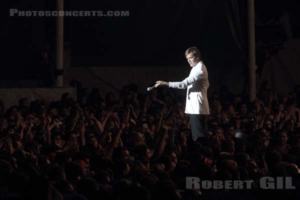 THE HIVES - 2014-08-22 - SAINT CLOUD - Domaine National - Grande Scene - Per Almqvist